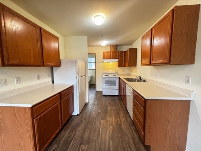 Building Photo - Limited-time fall special: $750 off 1st fu...
