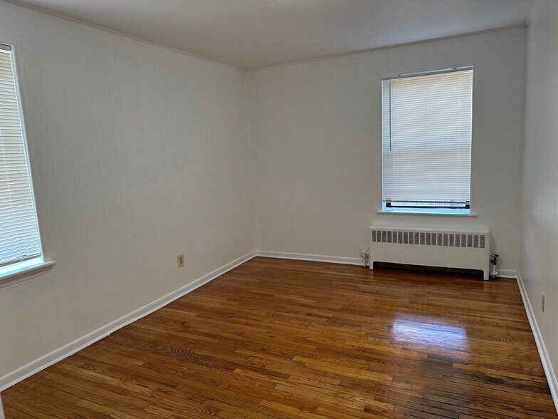 Building Photo - 1104 Palisade Ave