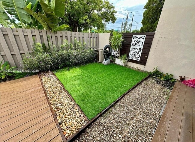 Building Photo - 10640 SW 75th Ln