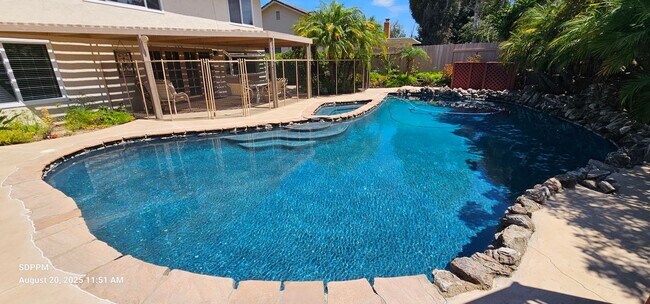 Building Photo - UNIVERSITY CITY / SAN DIEGO - Nice 5 Bedro...