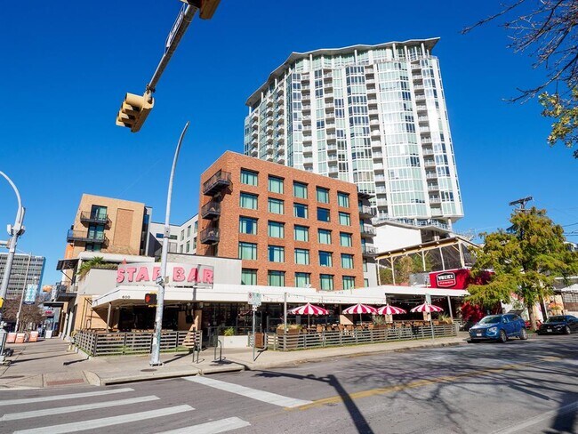 Building Photo - 908 Nueces St