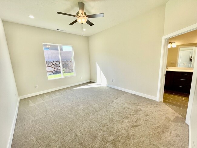 Building Photo - Four-Bedroom Home Near Shooting Star Park in Washington Fields