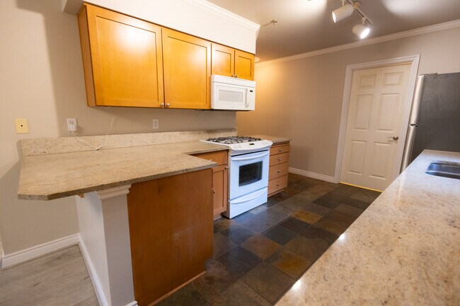 Building Photo - 17438 Bothell Way NE