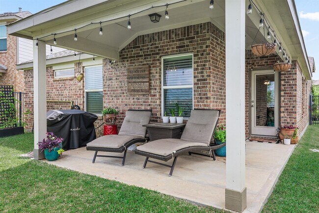 Building Photo - 2505 Bernadino Dr