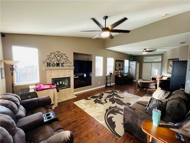 Building Photo - 27613 Vanilla Ct