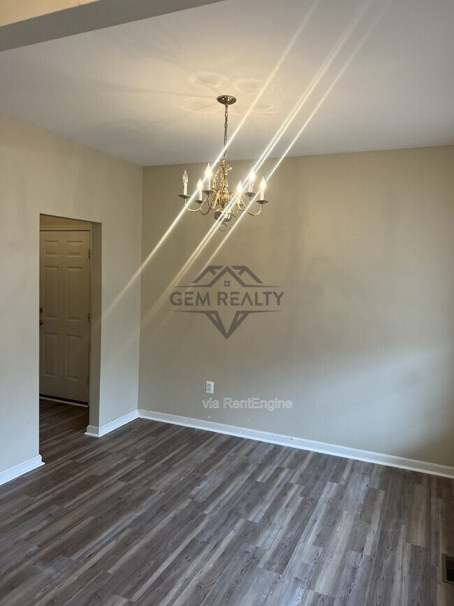 Building Photo - 6507 Hot Spring Ln