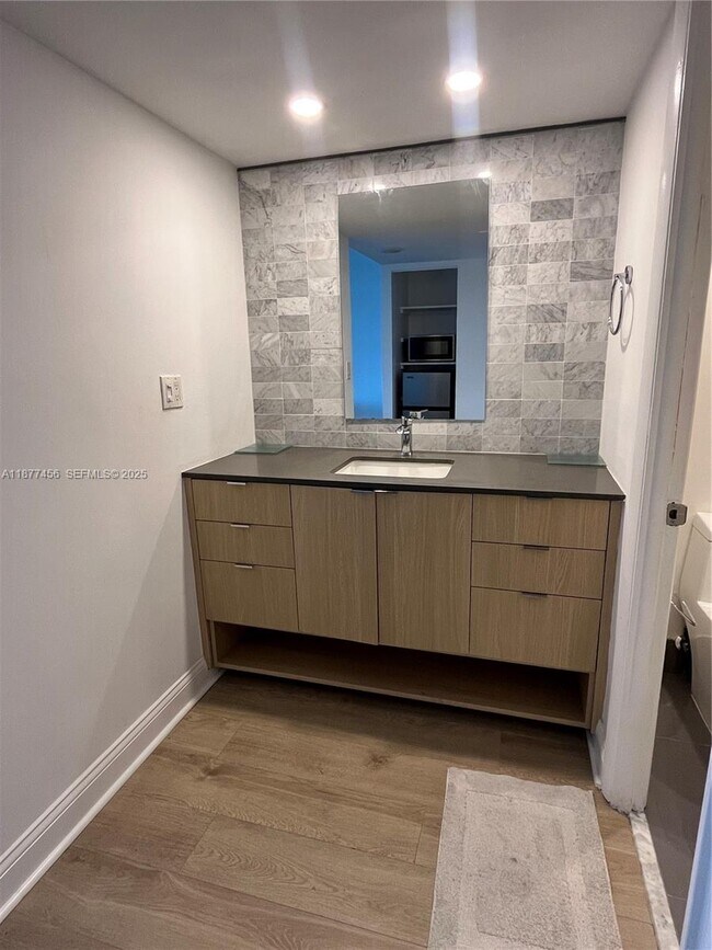 Building Photo - 11111 Biscayne Blvd