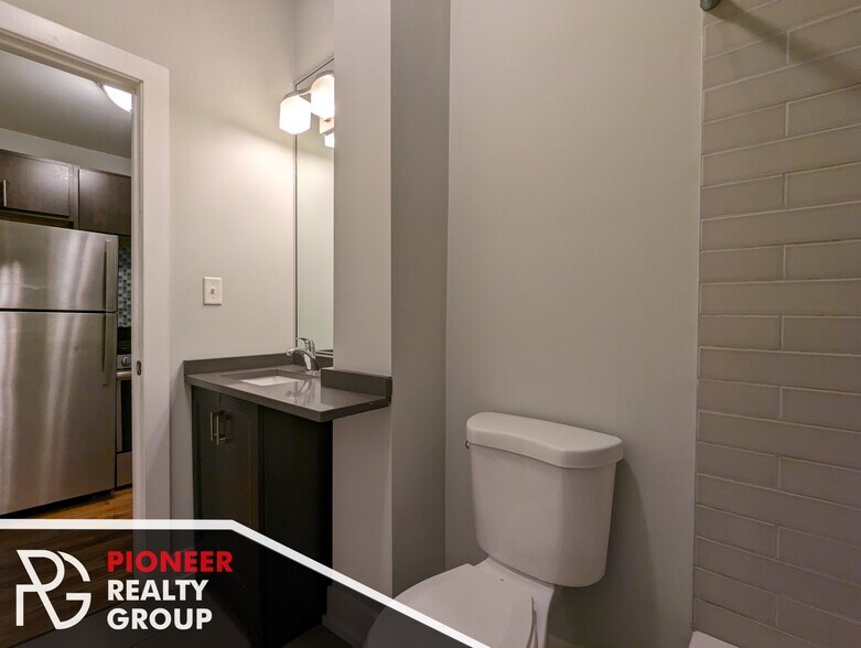 Building Photo - 2846 N Mildred Ave