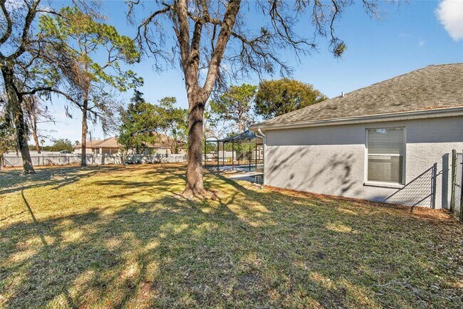 Building Photo - 15047 Woodbury Rd