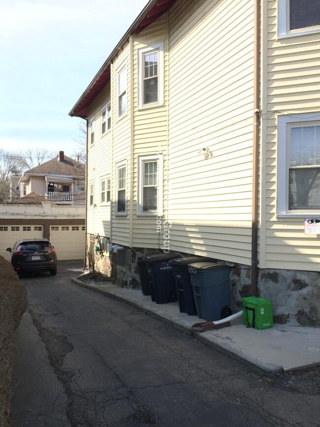Building Photo - 19 Archdale Rd