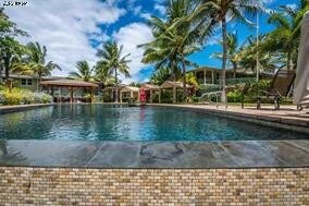 Building Photo - 30 E Lipoa St