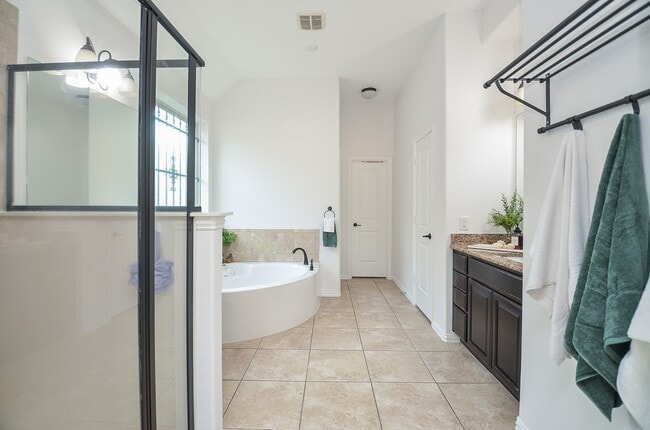 Building Photo - 24119 Haywards Crossing Ln