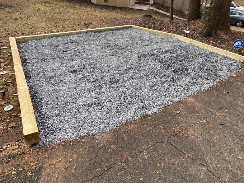 Driveway - 2013 Addison Rd NE