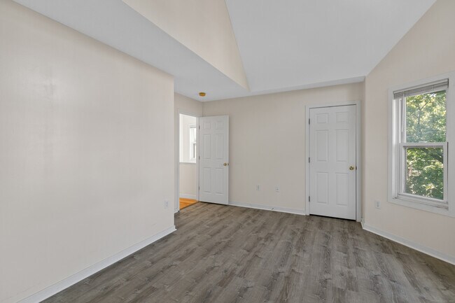 Building Photo - 58 Edgewood Ave