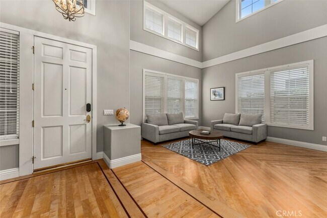Building Photo - 46 Downfield Way