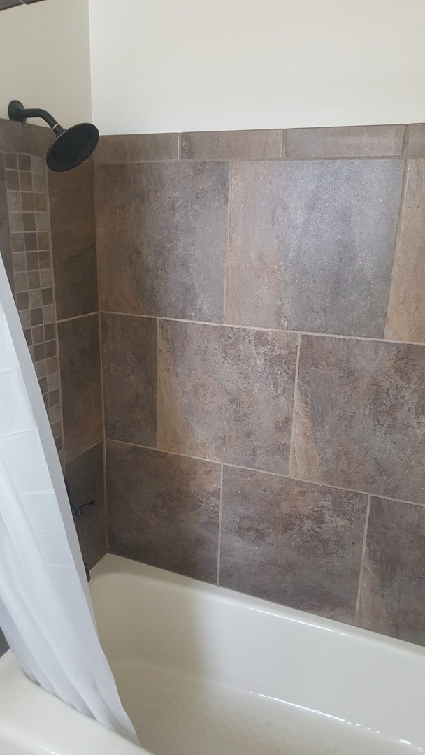 Building Photo - Bernalillo Beauty