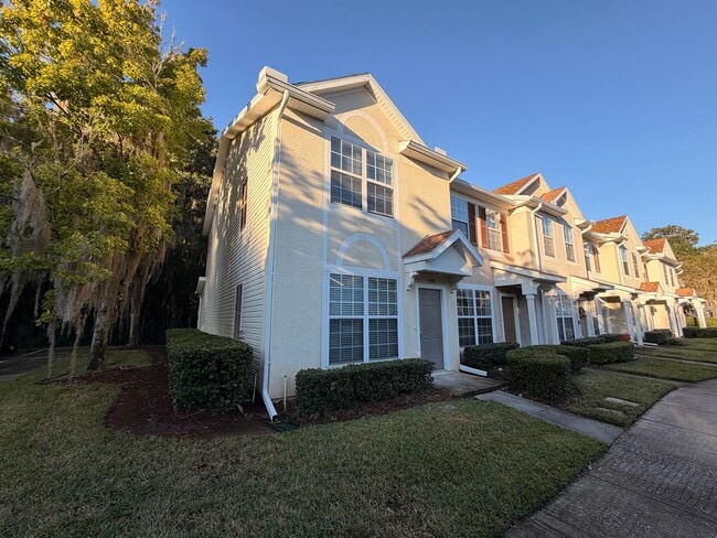 Primary Photo - 2/2.5 Townhome in Drayton Park!