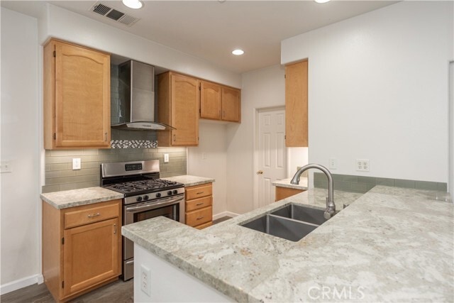 Building Photo - 748 Ashby Ln