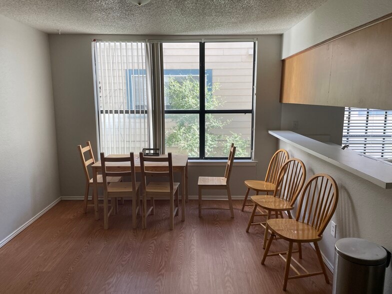 Dining/Kitchen - 2409 Leon St