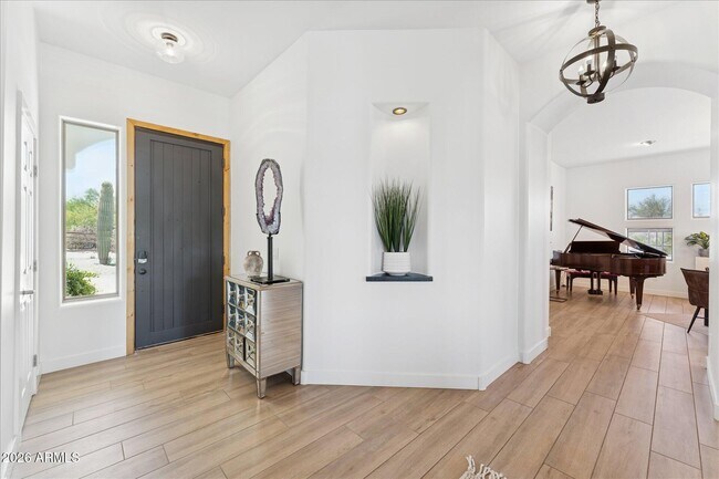 Building Photo - 14604 E Peak View Rd