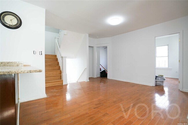 Building Photo - 104-54 90th Ave