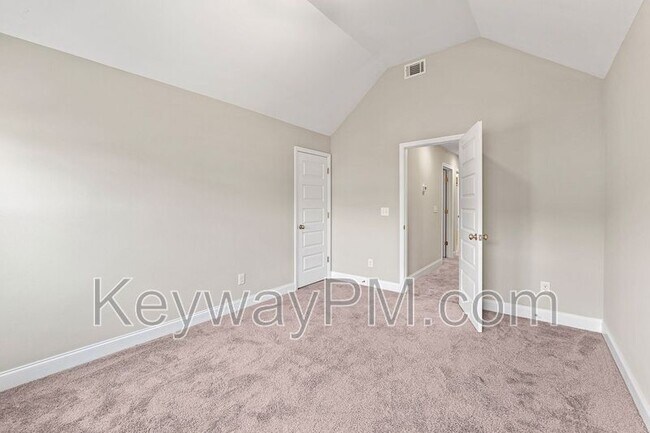 Building Photo - 124 Canton Park Ave