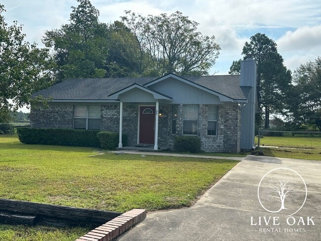 Building Photo - MOVE-IN SPECIAL: $500 OFF 1st MONTH'S RENT!**
