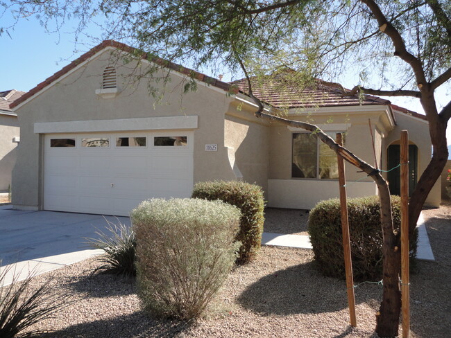 Primary Photo - 11625 W Rio Vista Ln