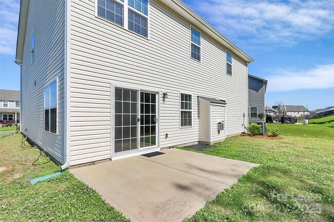 Building Photo - 2018 Sewall Ave SW
