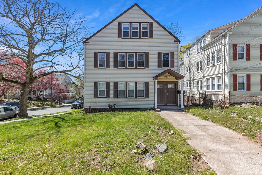 Building Photo - 4 Sheldon Terrace