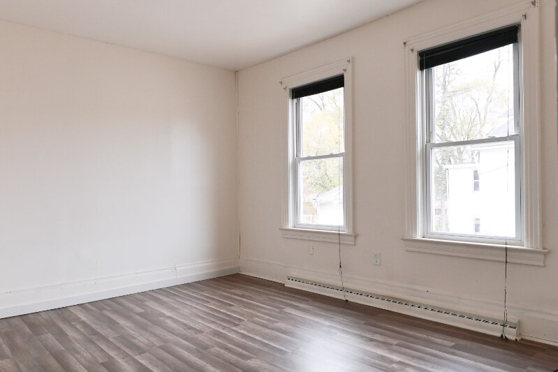 Building Photo - 1301 8th Ave