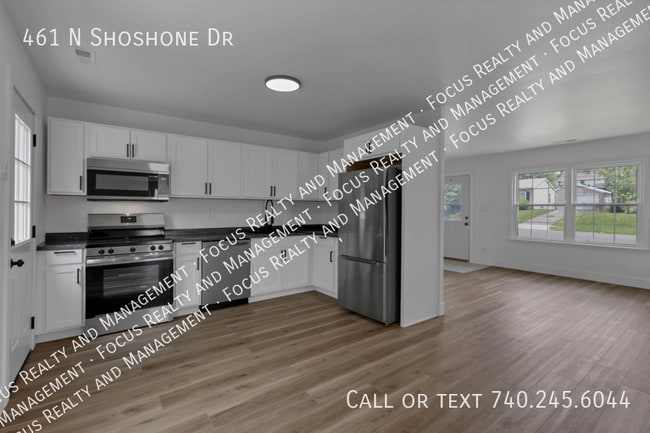 Building Photo - 461 N Shoshone Dr