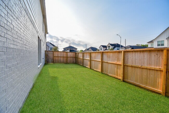 Building Photo - 5322 Birch Shadow Dr