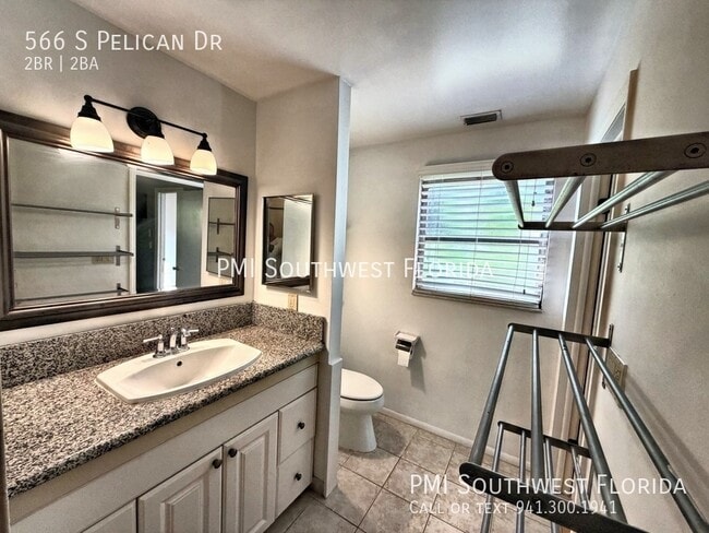 Building Photo - 566 S Pelican Dr