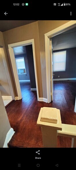 Building Photo - 4130 Woodhaven Ave