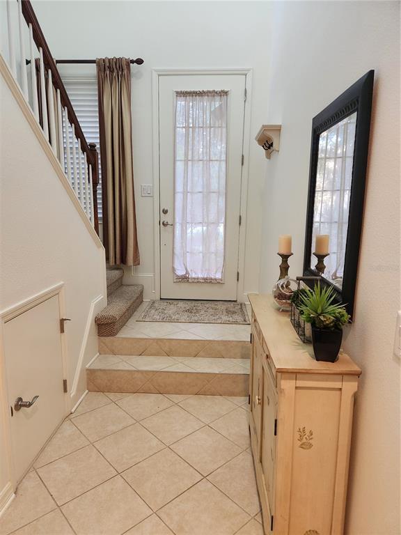 Building Photo - 8119 Villa Grande Ct