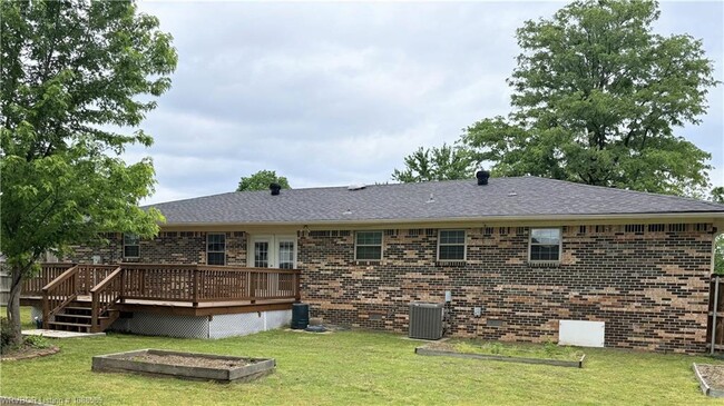 Building Photo - 3700 Dallas St