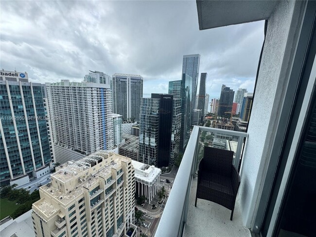 Building Photo - 1060 Brickell Ave