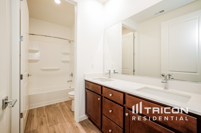 Building Photo - 2506 Wolf Willow Ct
