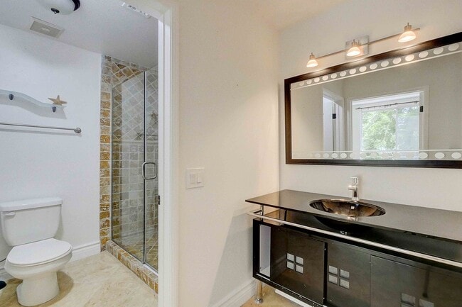 Building Photo - 4128 Whitsett Ave