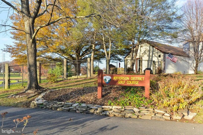 Building Photo - 2858 New Providence Ct