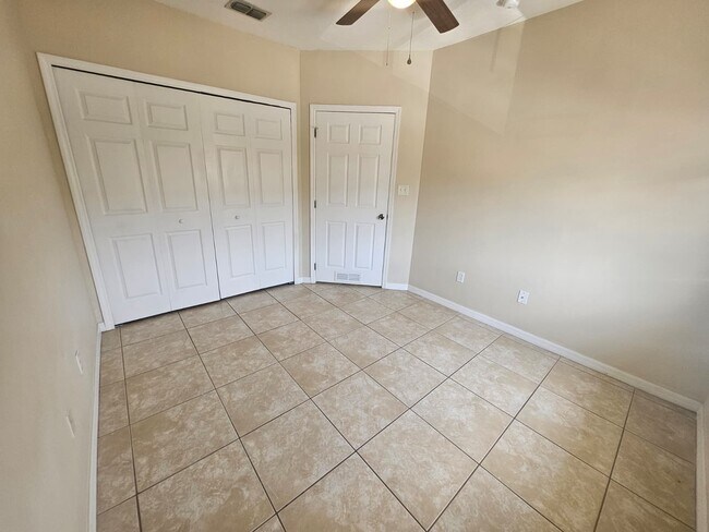 Building Photo - 13216 Villa Vista Dr