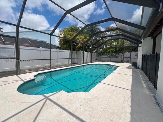 Building Photo - 8735 SW 54th Terrace