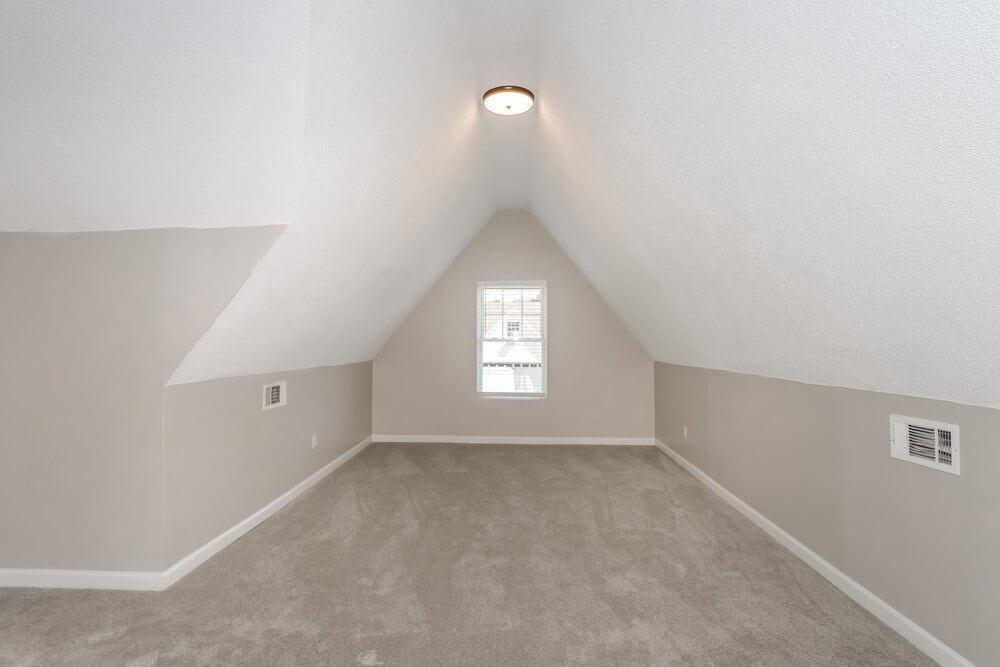 Building Photo - 1083 Red Fern Cir E