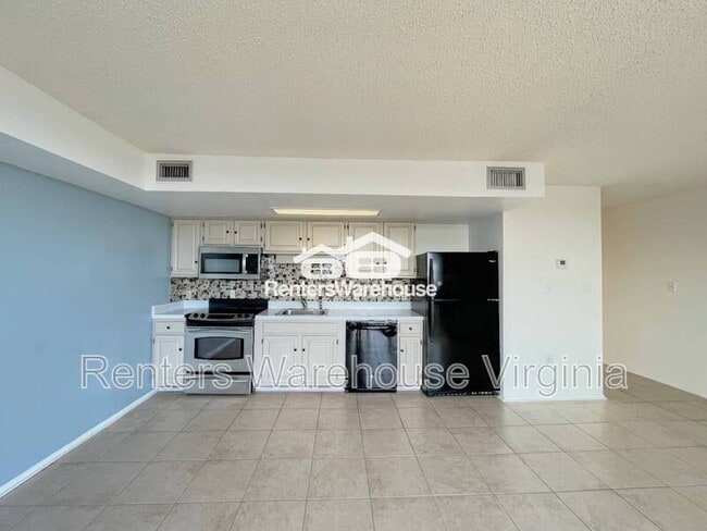 Building Photo - 1222 E Ocean View Ave