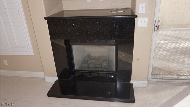 Building Photo - 3514 White Diamond Dr