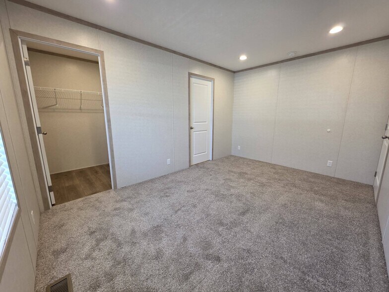 Building Photo - 3510 N 9th St