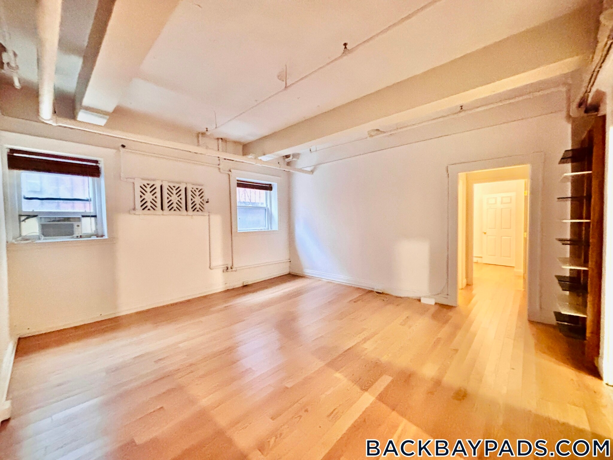 Building Photo - 6 Marlborough St