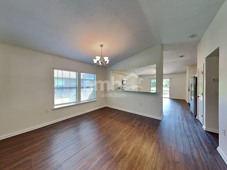 Building Photo - 3071 Bent Bow Ln
