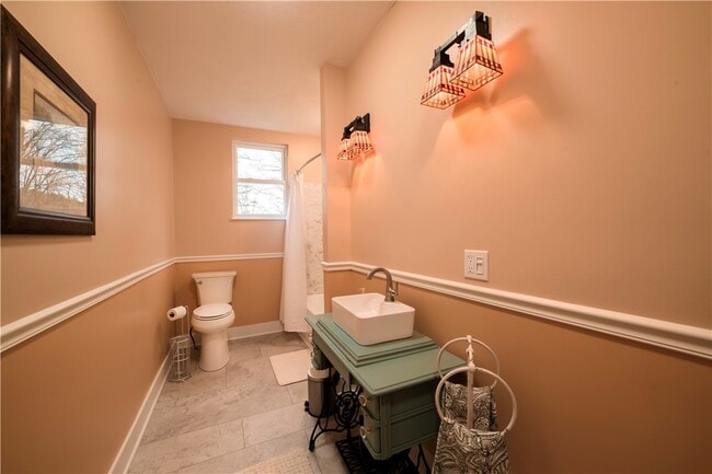 Building Photo - 41 Chapel St